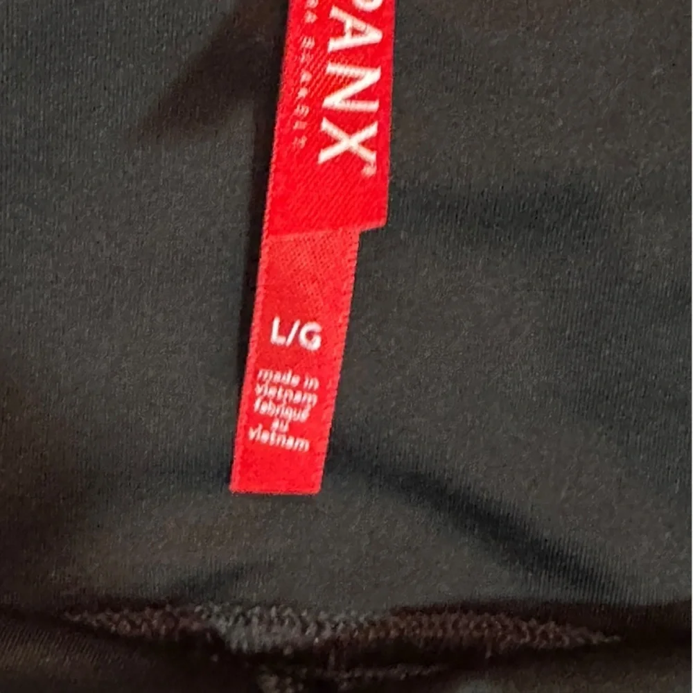SPANXshape™ Faux Leather Leggings size L - Picture 10 of 16